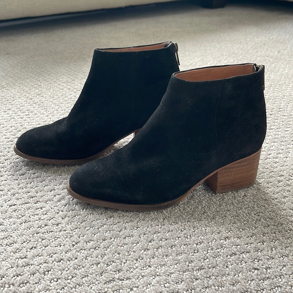 Seychelles Black Suede Booties 6